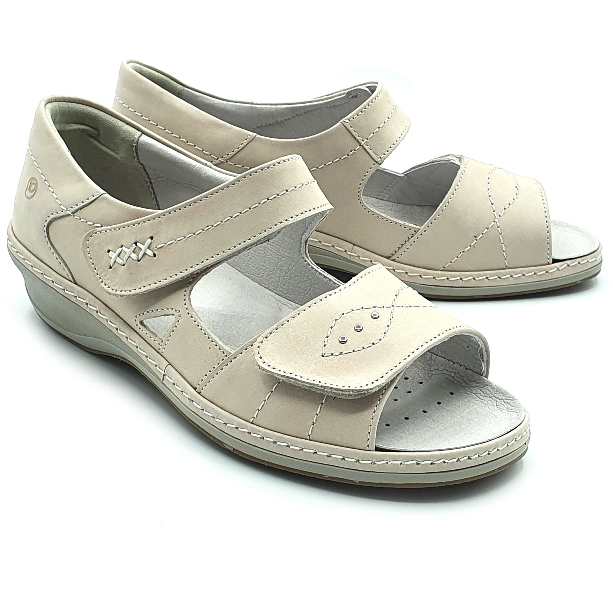 Suave Yolanda - Ladies Heel In Velcro Sandal