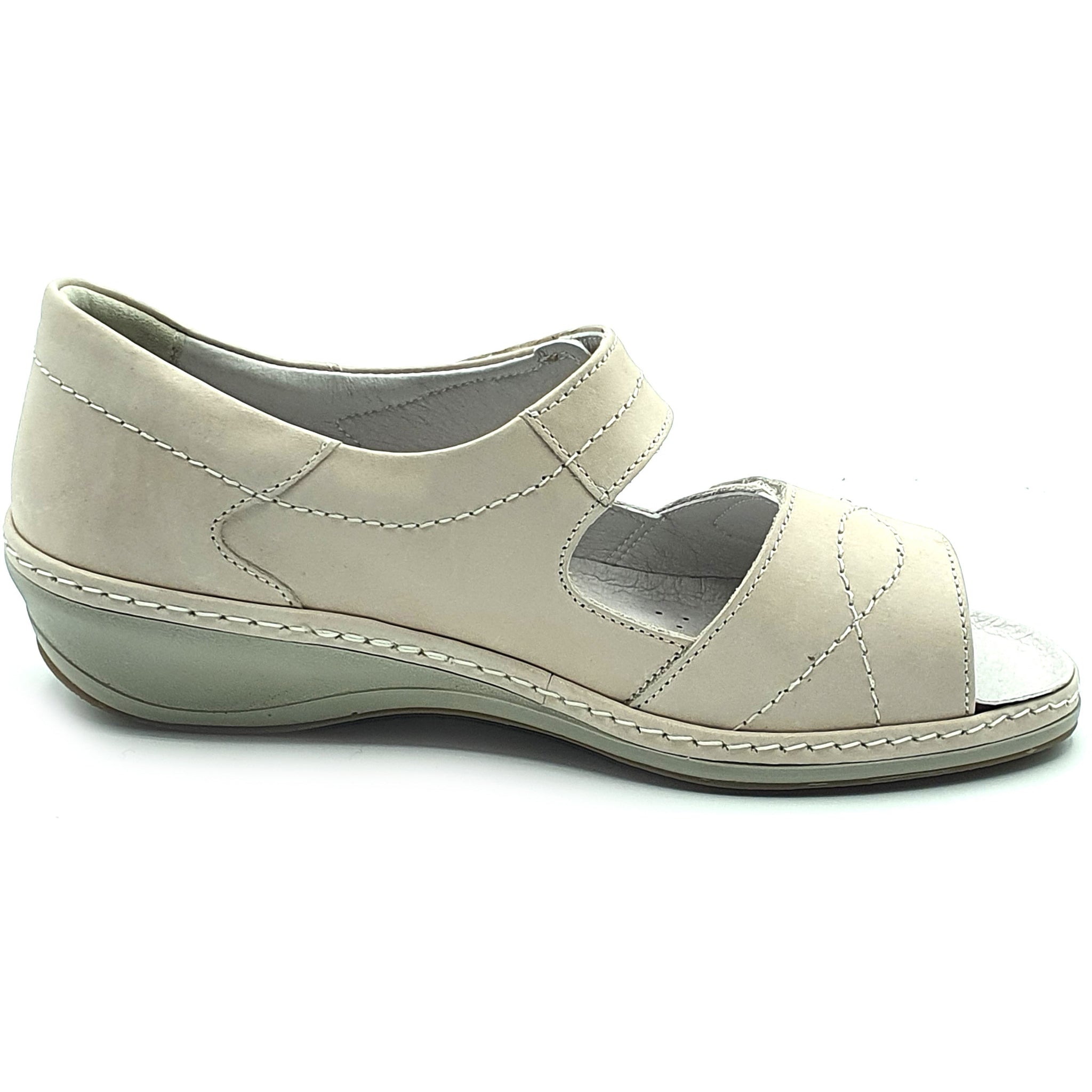 Suave Yolanda - Ladies Heel In Velcro Sandal